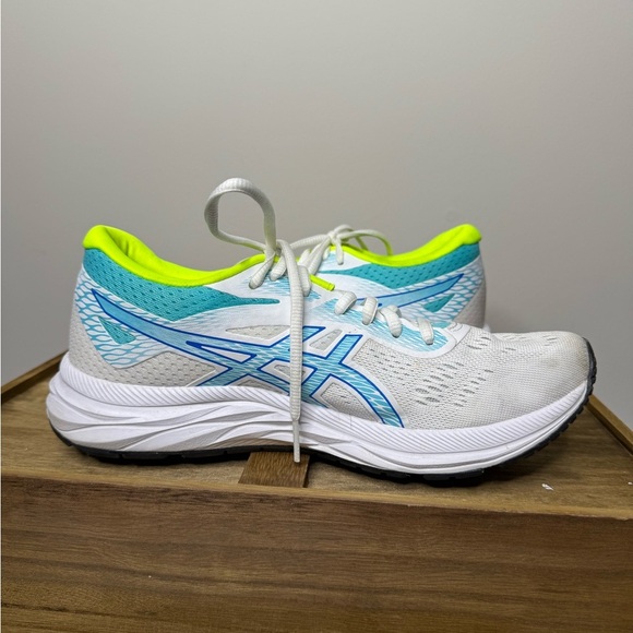 ASICS White Sneakers with Blue and Orange Accents - Picture 5 of 12